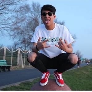 Meet your Posher, Diego